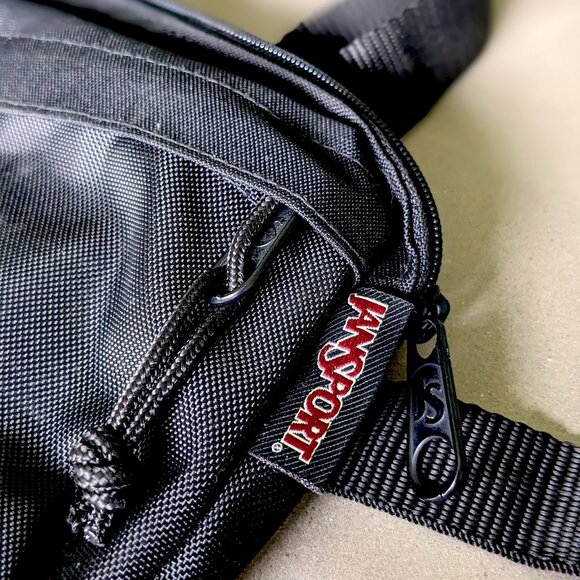 Jansport Fanny Pack / Waistpack Black Mens - Picture 8 of 10
